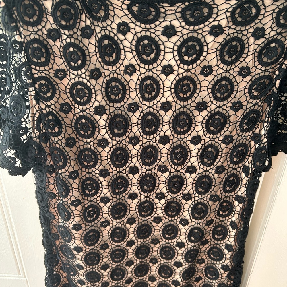 NWT FRENCH CONNECTION Black Lace Circle Pattern Mini Dress w/Full Pink Lining - Picture 7 of 12